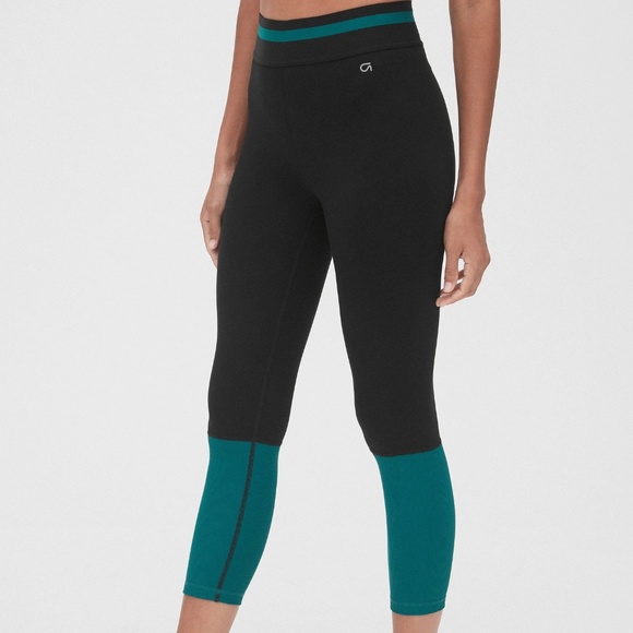 GAP Pants - GapFit High Rise Colorblock 7/8 Leggings size S